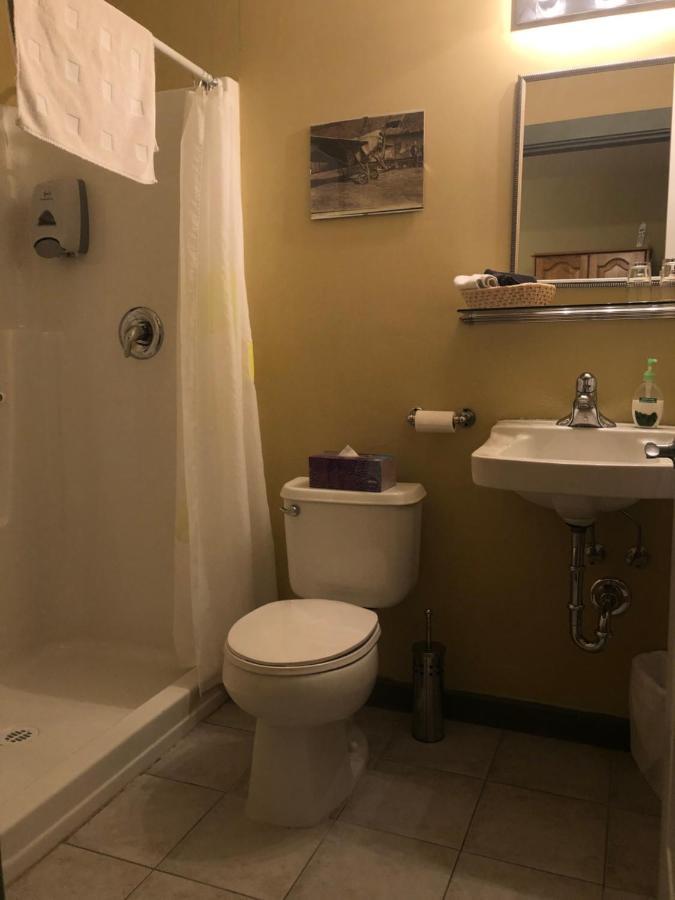 Crowsnest Vineyards Guesthouse Keremeos Exterior foto