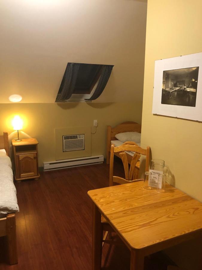Crowsnest Vineyards Guesthouse Keremeos Exterior foto