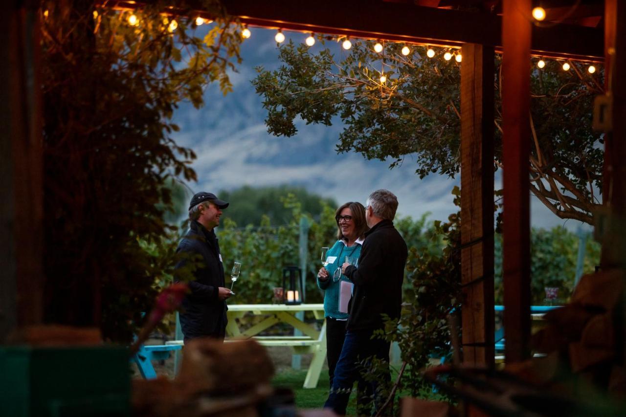 Crowsnest Vineyards Guesthouse Keremeos Exterior foto