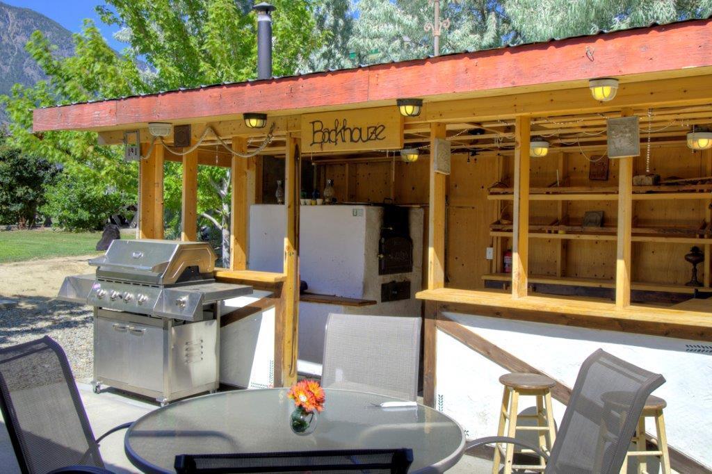 Crowsnest Vineyards Guesthouse Keremeos Exterior foto