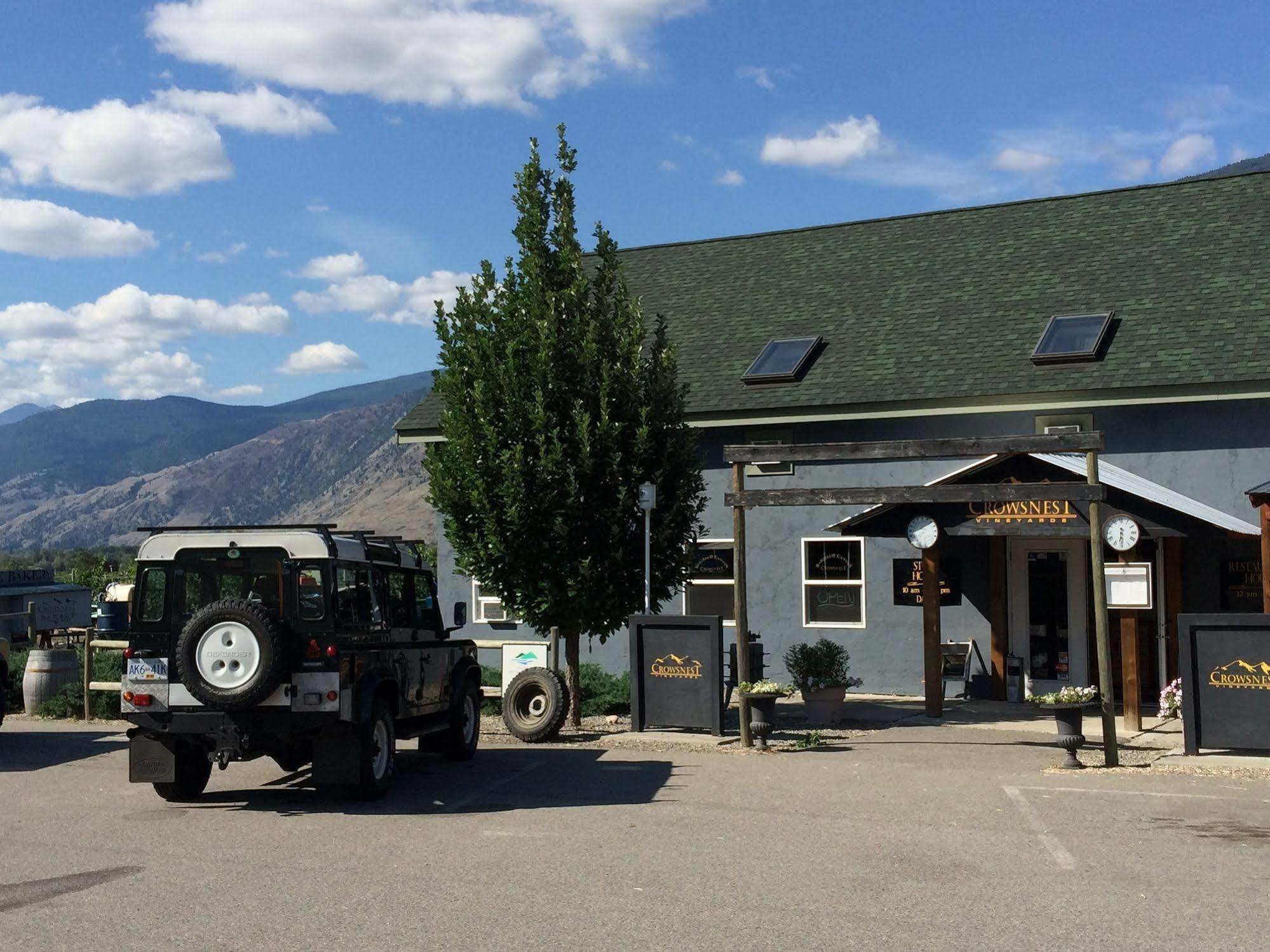 Crowsnest Vineyards Guesthouse Keremeos Exterior foto