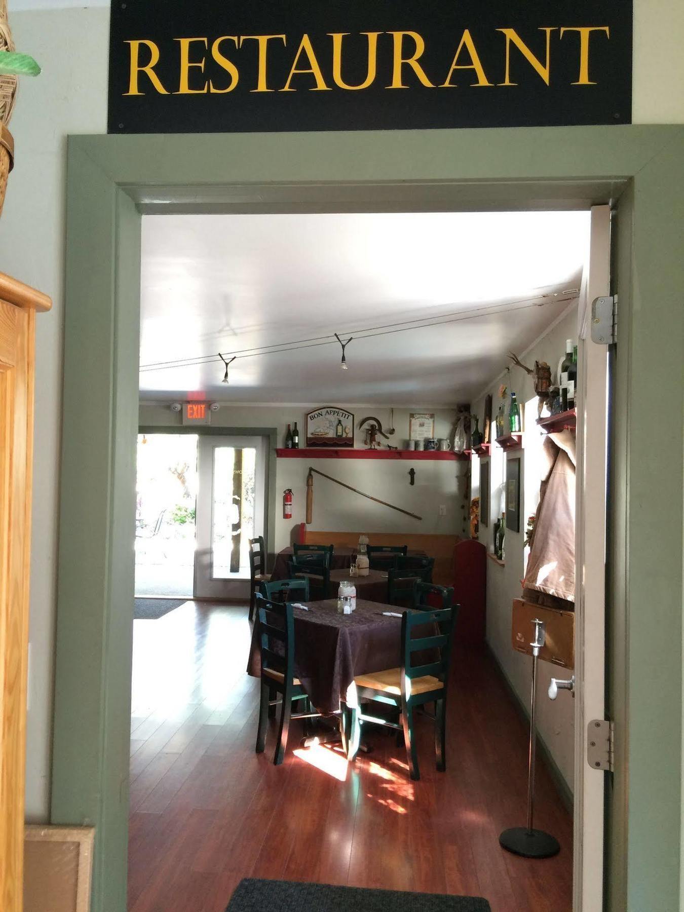 Crowsnest Vineyards Guesthouse Keremeos Exterior foto